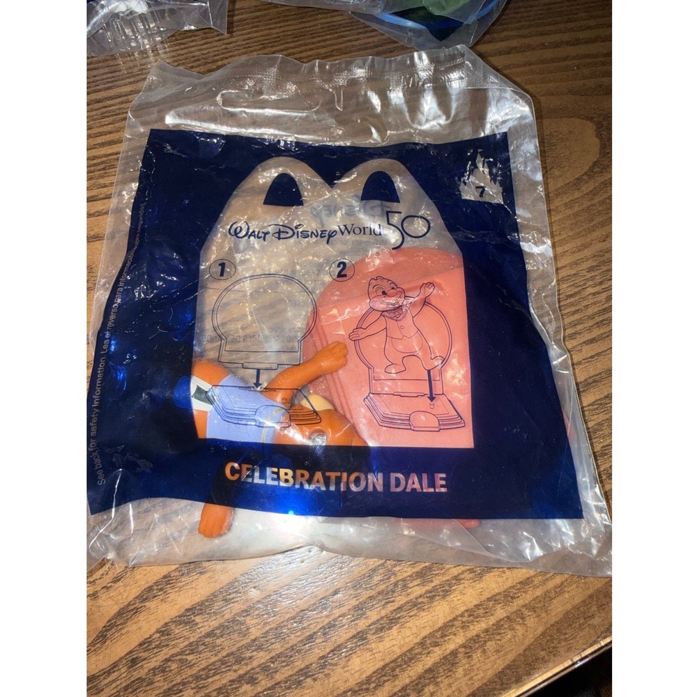 Walt Disney World 50th Celebration Happy Meal Toys Dale‎ Minnie Tinkerbell Groot - Picture 2 of 6